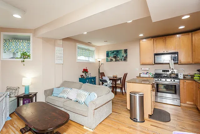 1142 W Morse Ave, , 60626, USA 60626-unit#G-Chicago-IL