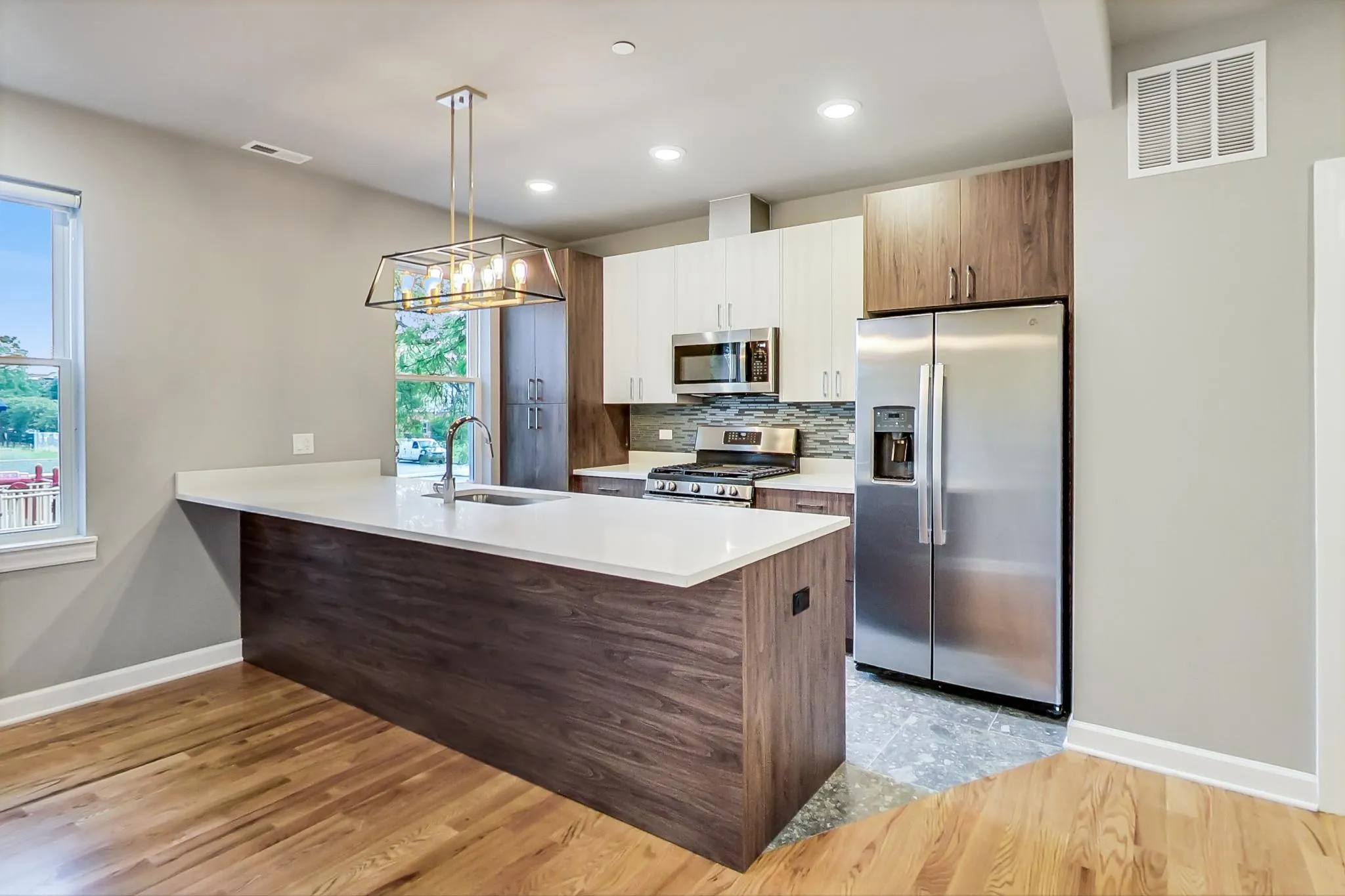 6204 S Kimbark Ave, ,  60637, USA 60637-unit#2W-Chicago-IL