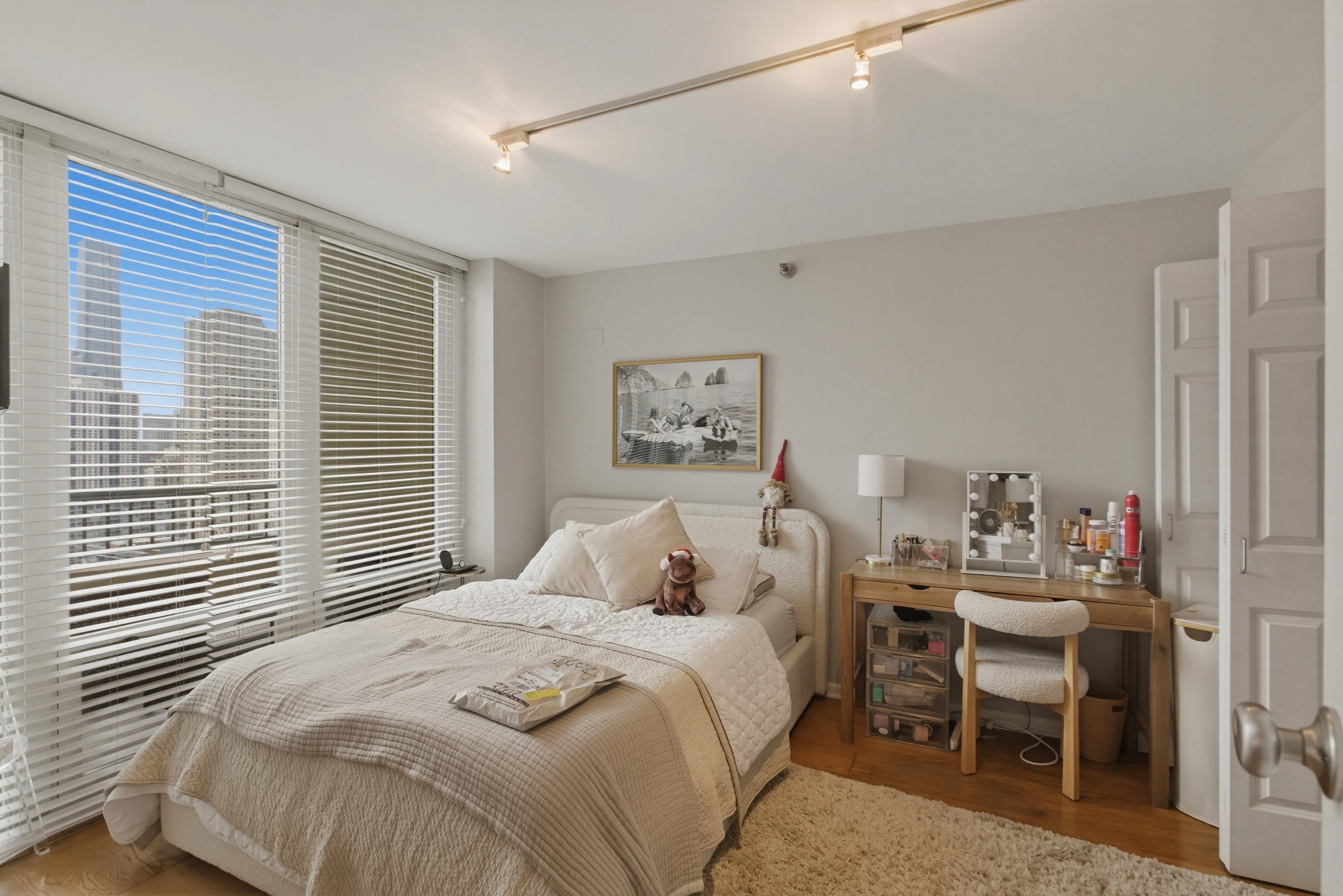 345 N La Salle Dr, ,  60654, USA 60654-unit#3202-Chicago-IL