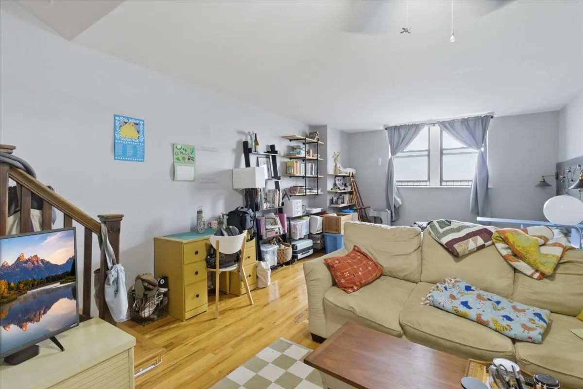 3147 W Wellington Ave, ,  60618, USA 60618-unit#G-Chicago-IL