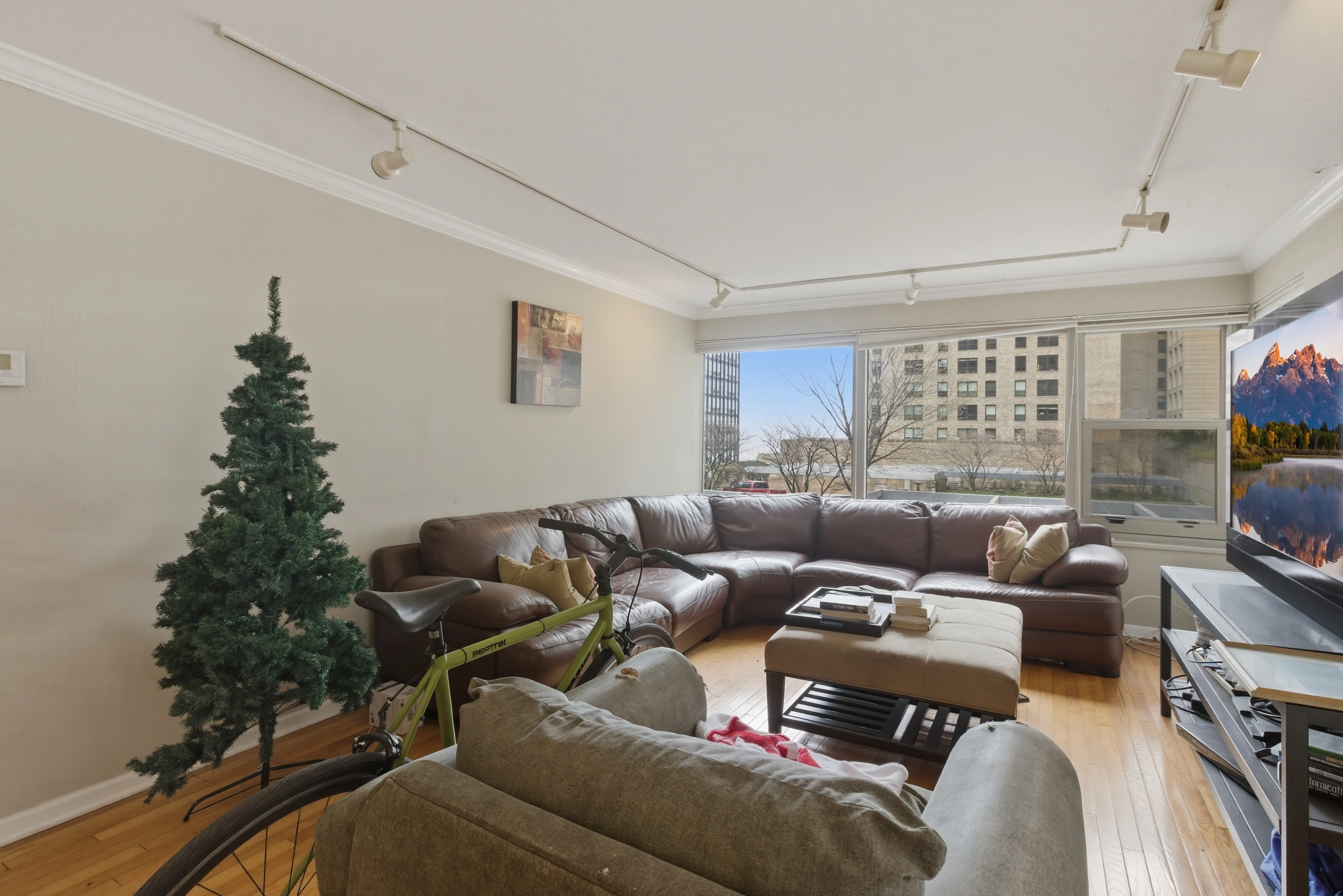 247 E Chestnut St, , 60611, USA 60611-unit#1003-Chicago-IL