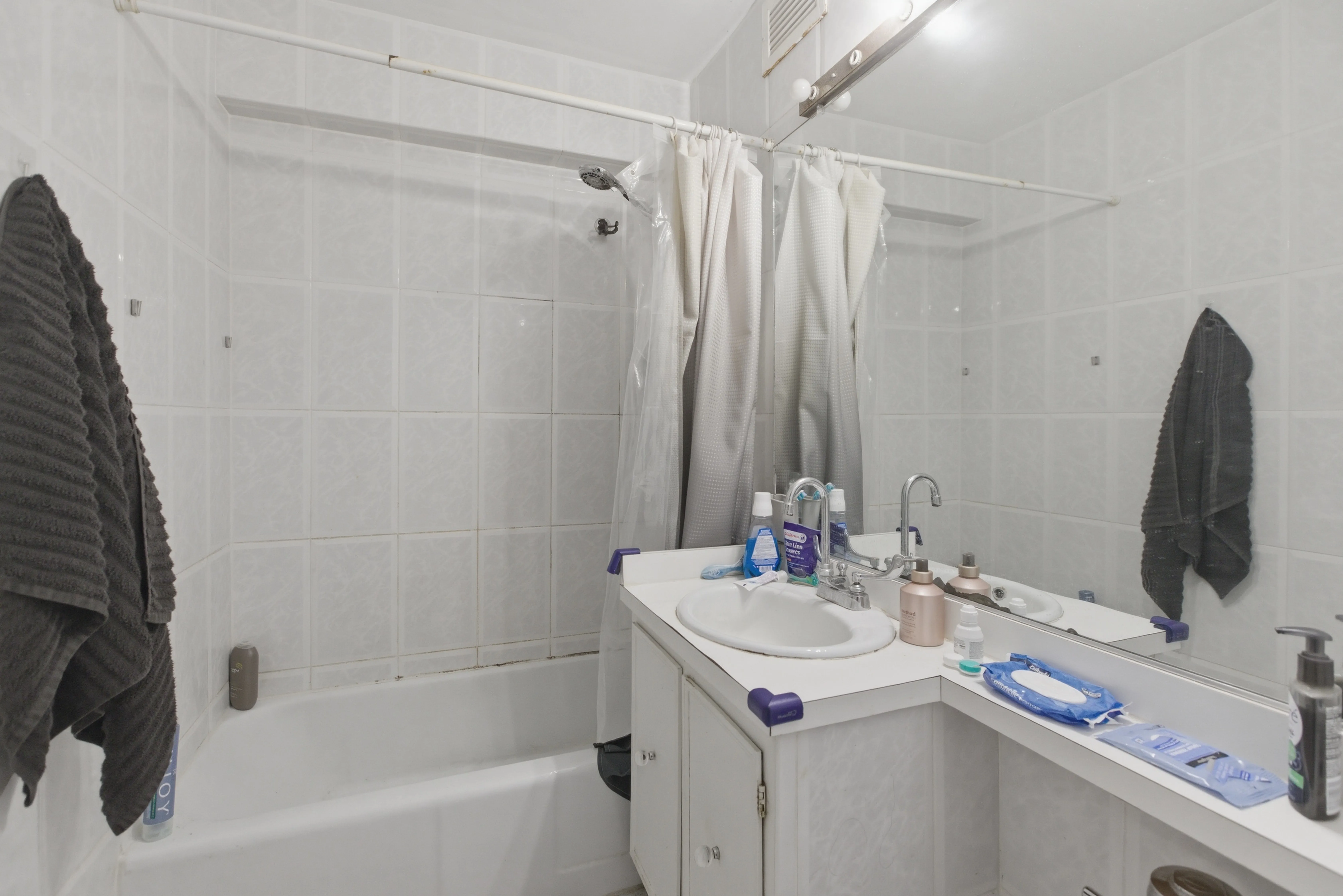 247 E Chestnut St, , 60611, USA 60611-unit#1003-Chicago-IL