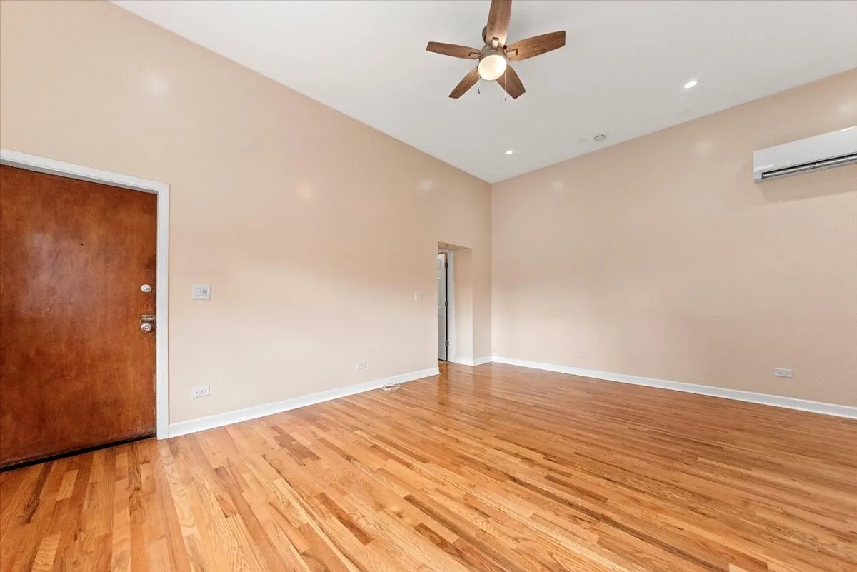 4255 N Campbell Ave #1s, ,  60618, USA 60618-unit#1S-Chicago-IL