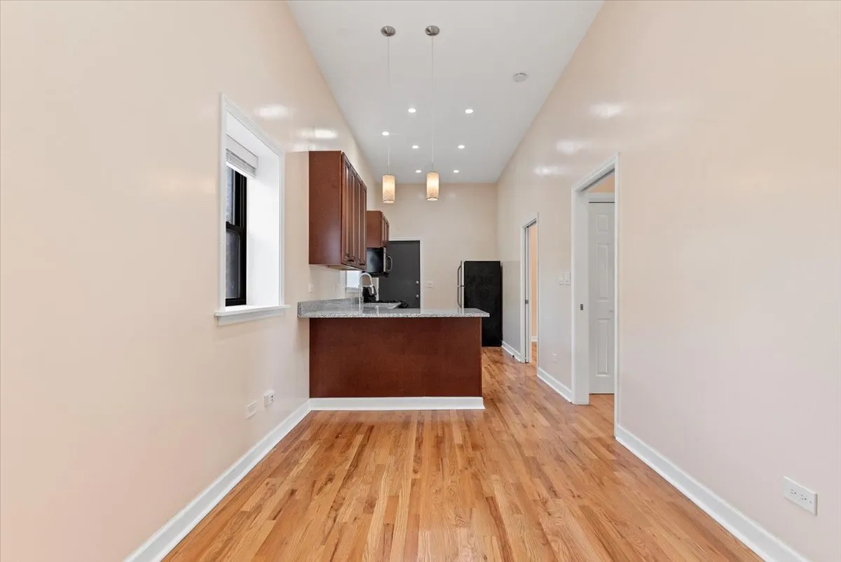 4255 N Campbell Ave #1s, ,  60618, USA 60618-unit#1S-Chicago-IL