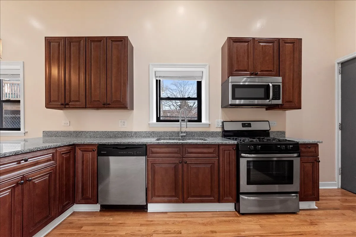 4255 N Campbell Ave #1s, ,  60618, USA 60618-unit#1S-Chicago-IL