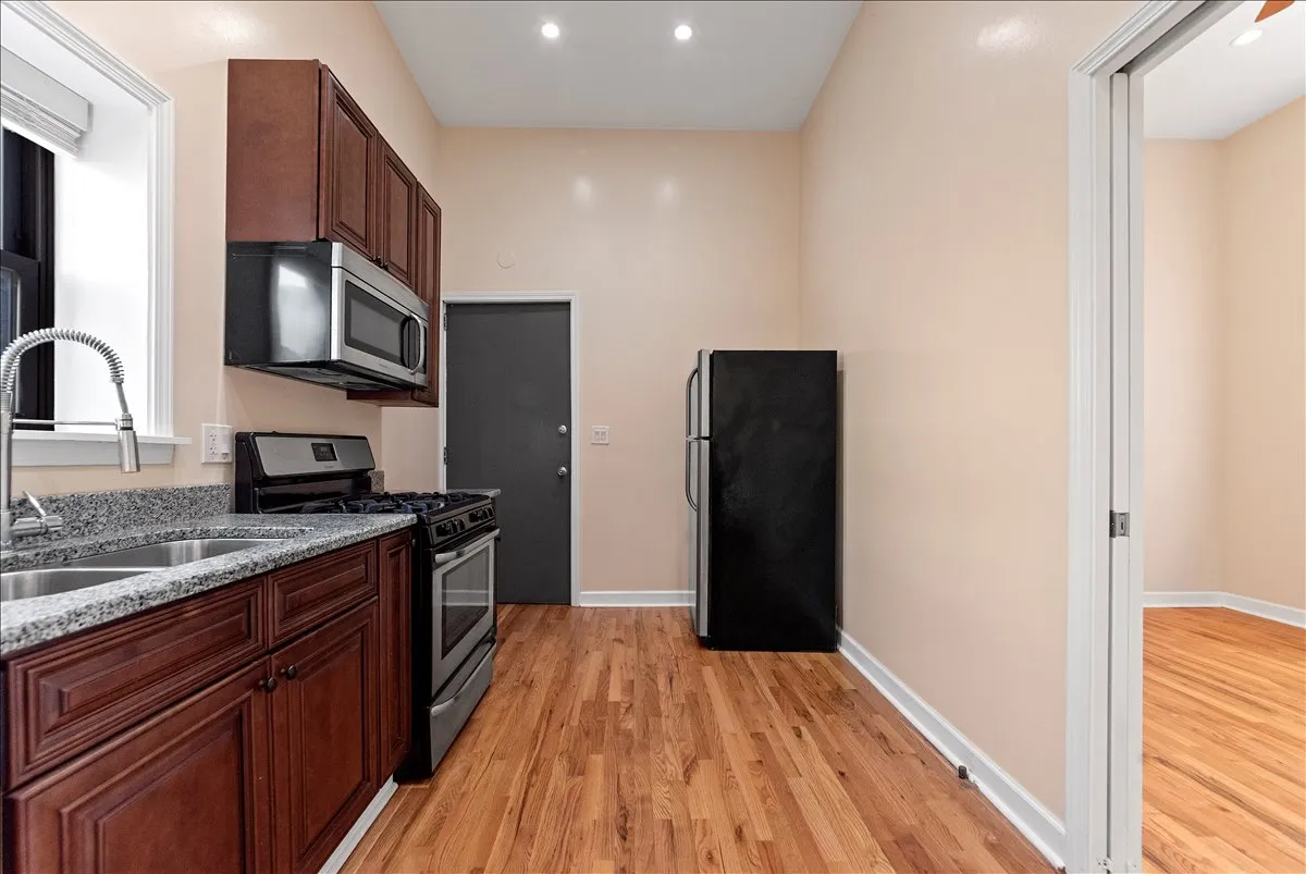 4255 N Campbell Ave #1s, ,  60618, USA 60618-unit#1S-Chicago-IL