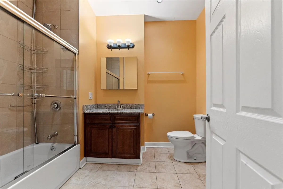 4255 N Campbell Ave #1s, ,  60618, USA 60618-unit#1S-Chicago-IL