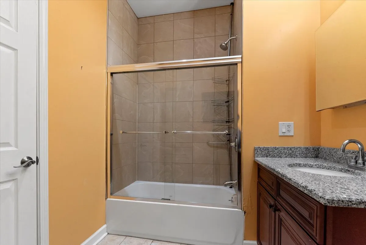 4255 N Campbell Ave #1s, ,  60618, USA 60618-unit#1S-Chicago-IL