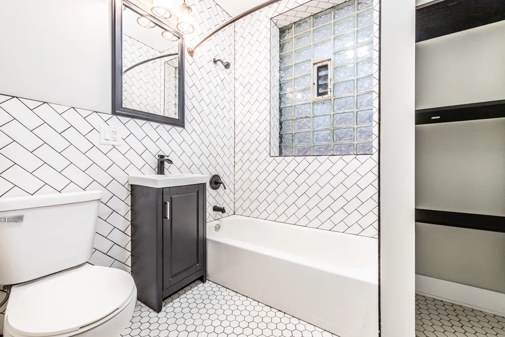 1435 N Washtenaw Ave, ,  60622, USA 60622-unit#1-Chicago-IL