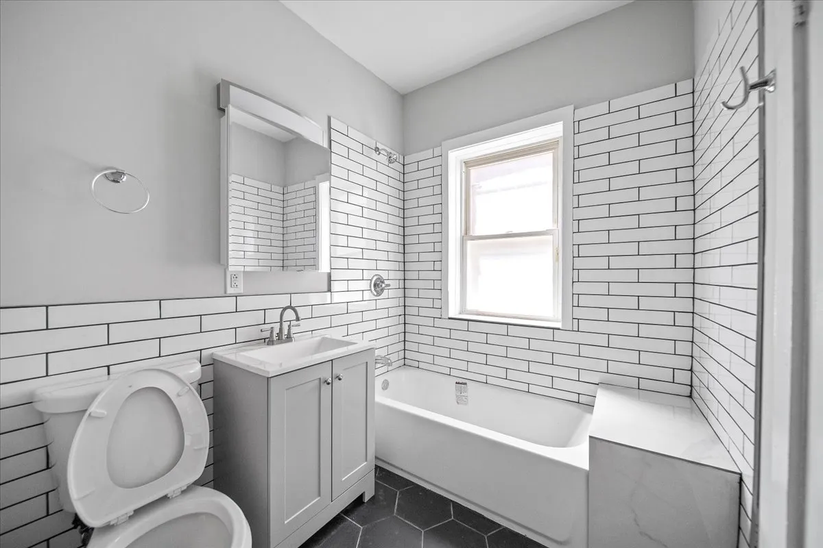 6635 S Ellis Ave, , 60637, USA 60637-unit#3S-Chicago-IL