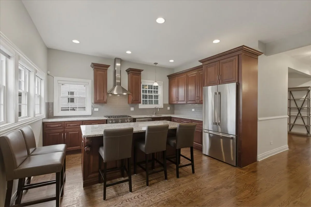 1828 W Berenice Ave, ,  60613, USA 60613-Chicago-IL
