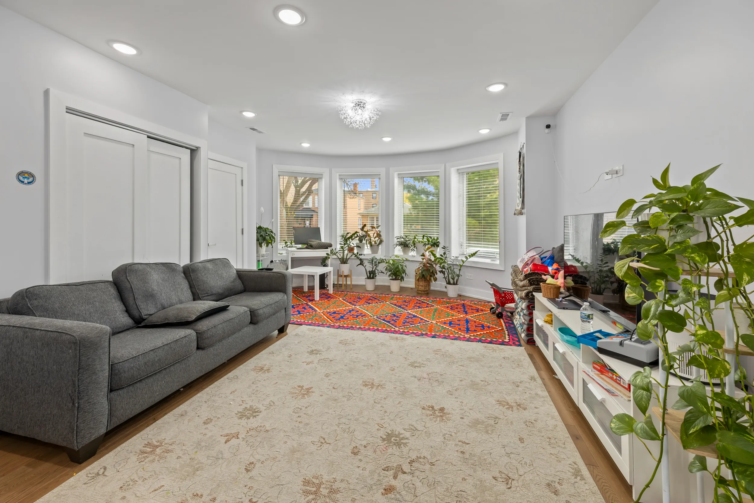 2550 W Balmoral Ave, , 60625, USA 60625-unit#1-Chicago-IL
