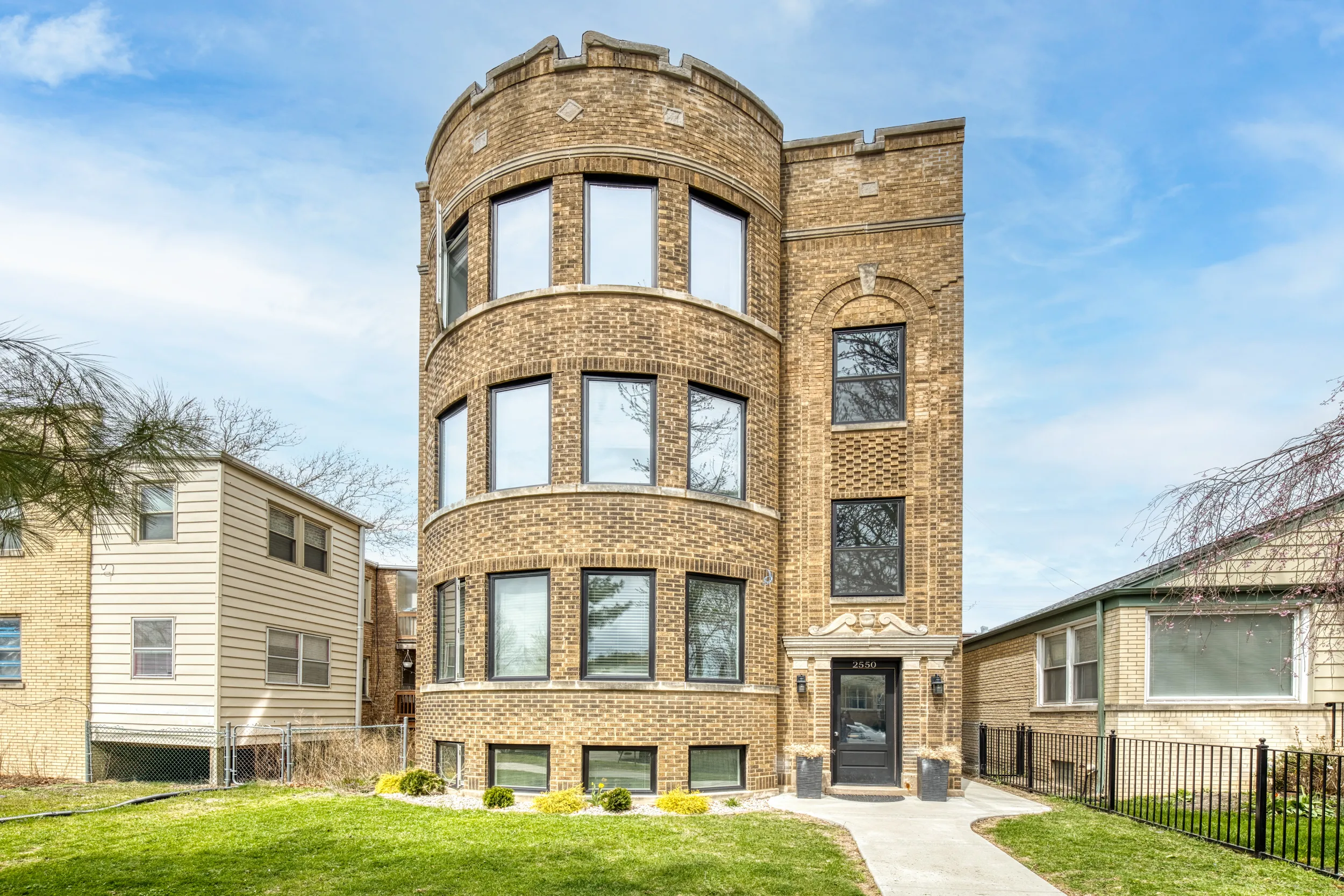 2550 W Balmoral Ave, , 60625, USA 60625-unit#1-Chicago-IL