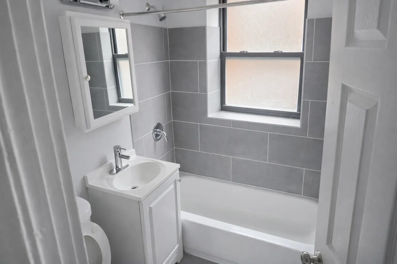 2125 E 67th St, ,  60649, USA 60649-unit#3E-Chicago-IL