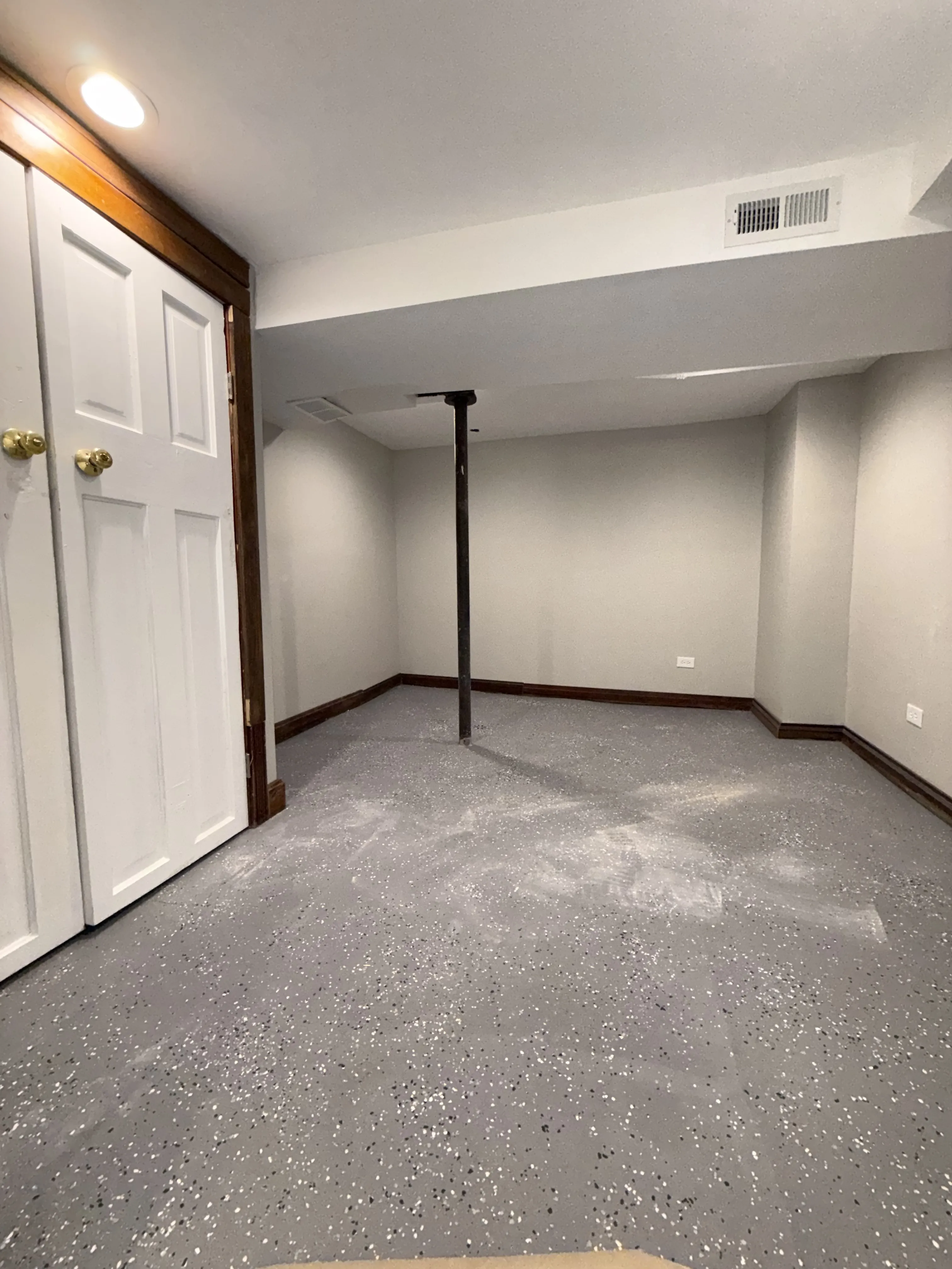 936 W Roscoe St, , 60657, USA 60657-unit#1R-Chicago-IL