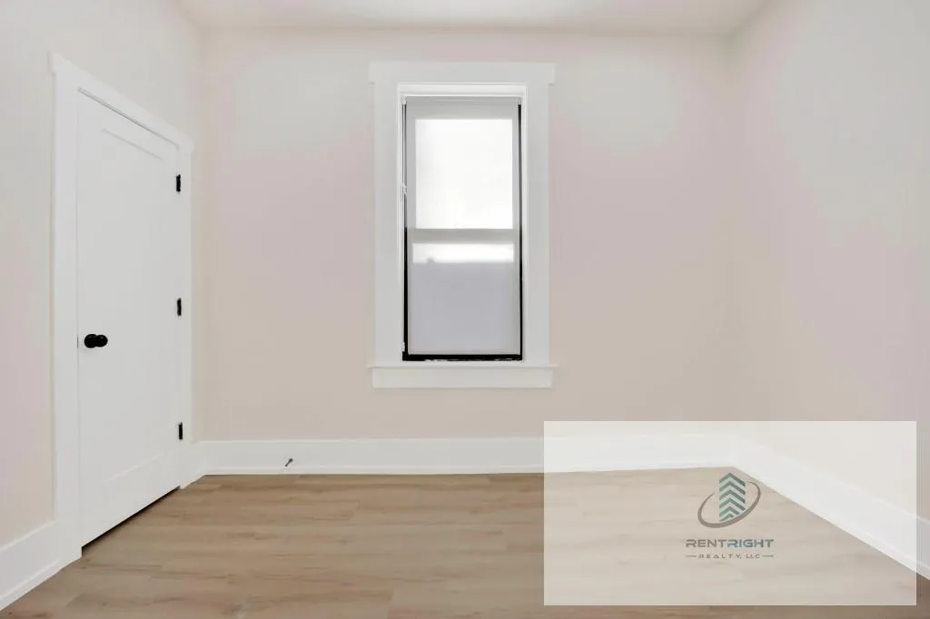 944 N Damen Ave, ,  60622, USA 60622-unit#2-F-Chicago-IL