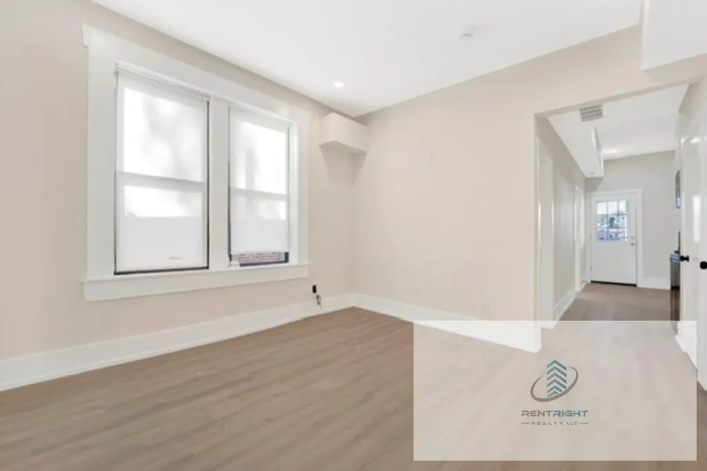 944 N Damen Ave, ,  60622, USA 60622-unit#2-F-Chicago-IL