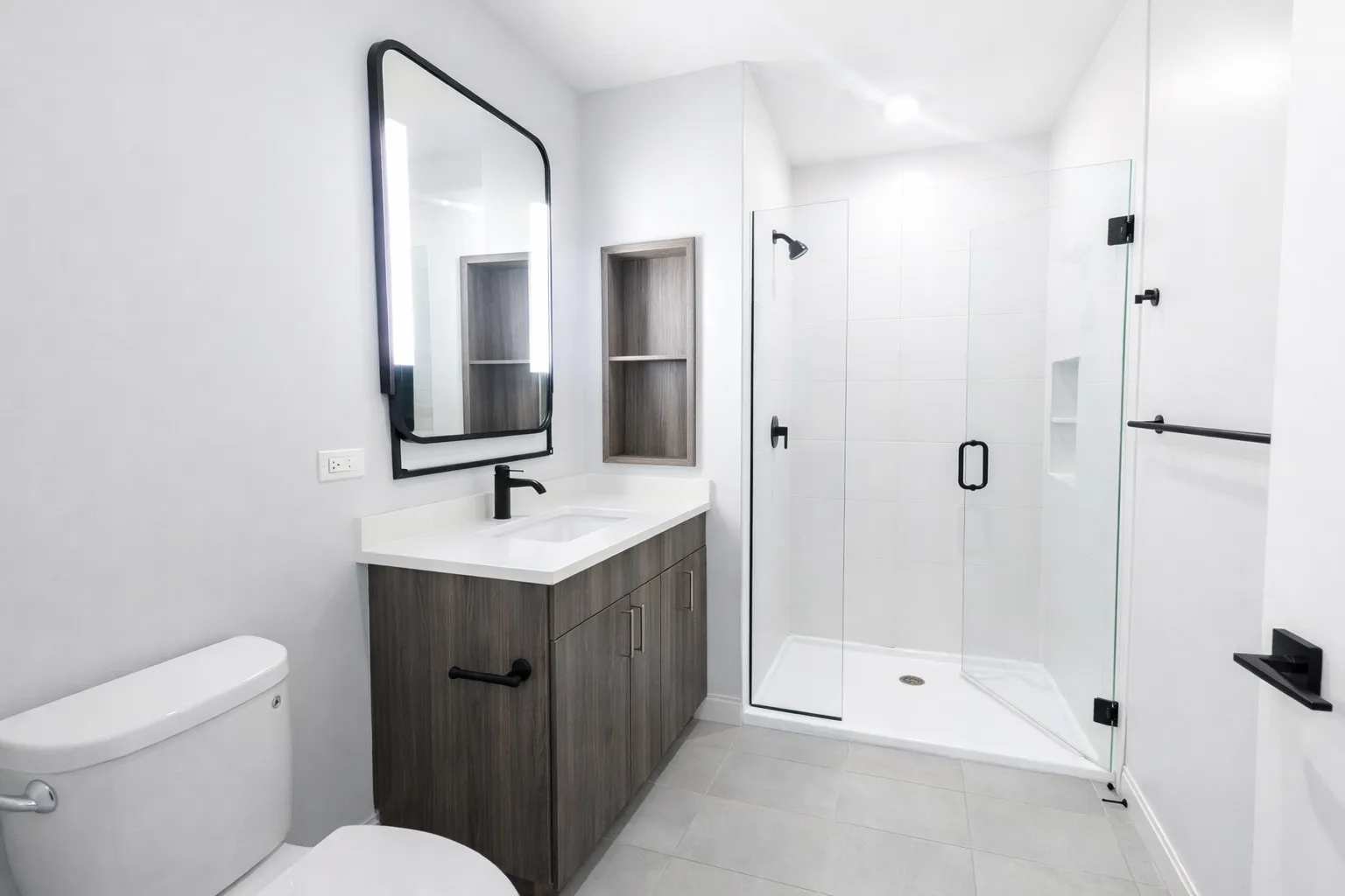 948 W Sunnyside Ave, ,  60640, USA 60640-unit#306-Chicago-IL