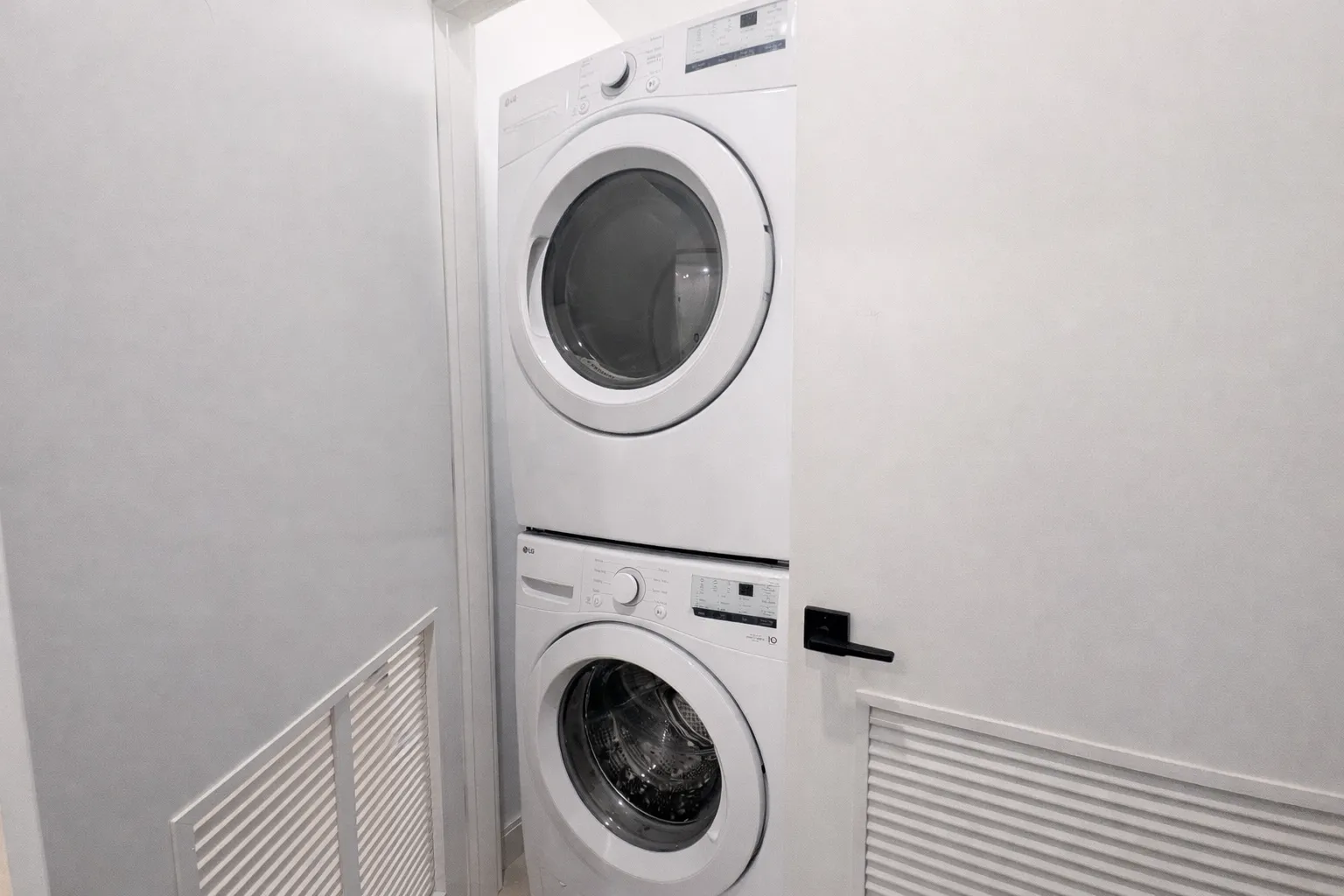 948 W Sunnyside Ave, ,  60640, USA 60640-unit#306-Chicago-IL