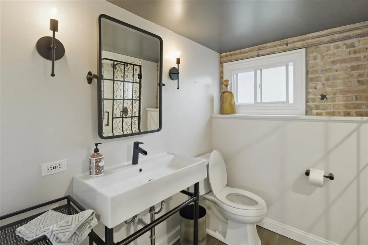 3018 N Whipple St, ,  60618, USA 60618-unit#1-Chicago-IL