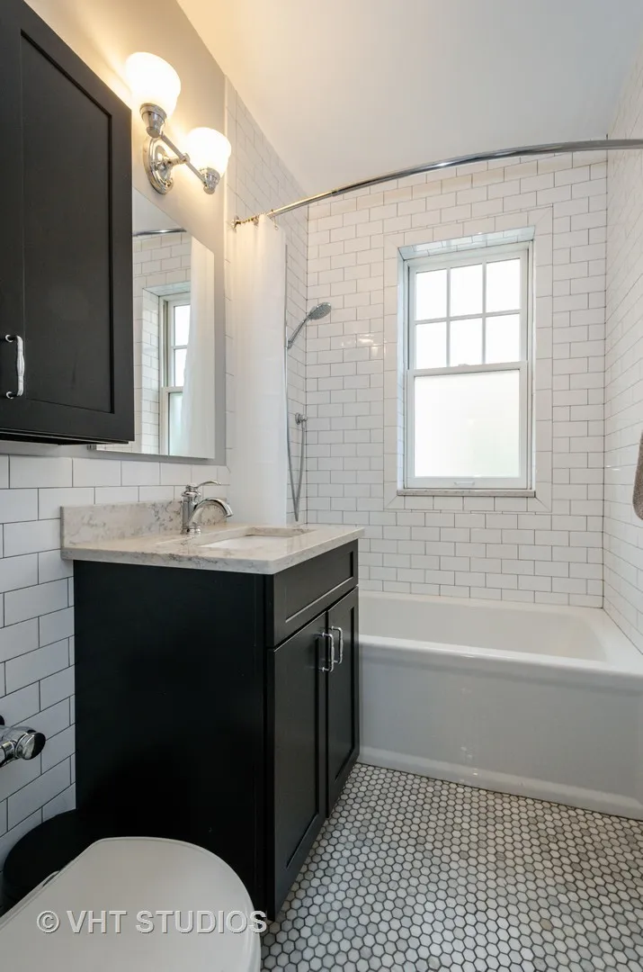 734 Hinman Ave, , 60202, USA 60202-unit#1-Evanston-IL