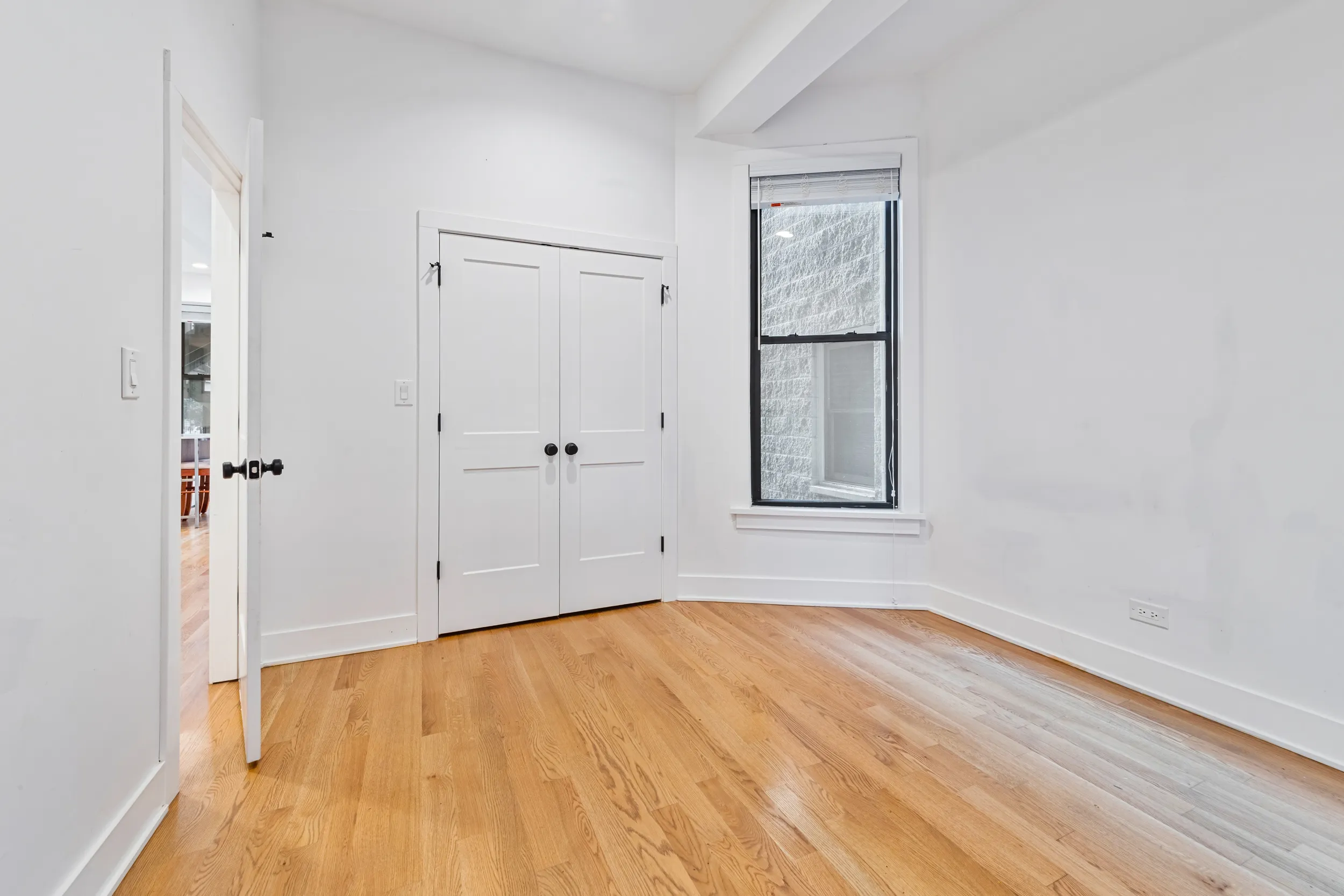 3517 N Reta Ave, ,  60657, USA 60657-unit#2R-Chicago-IL