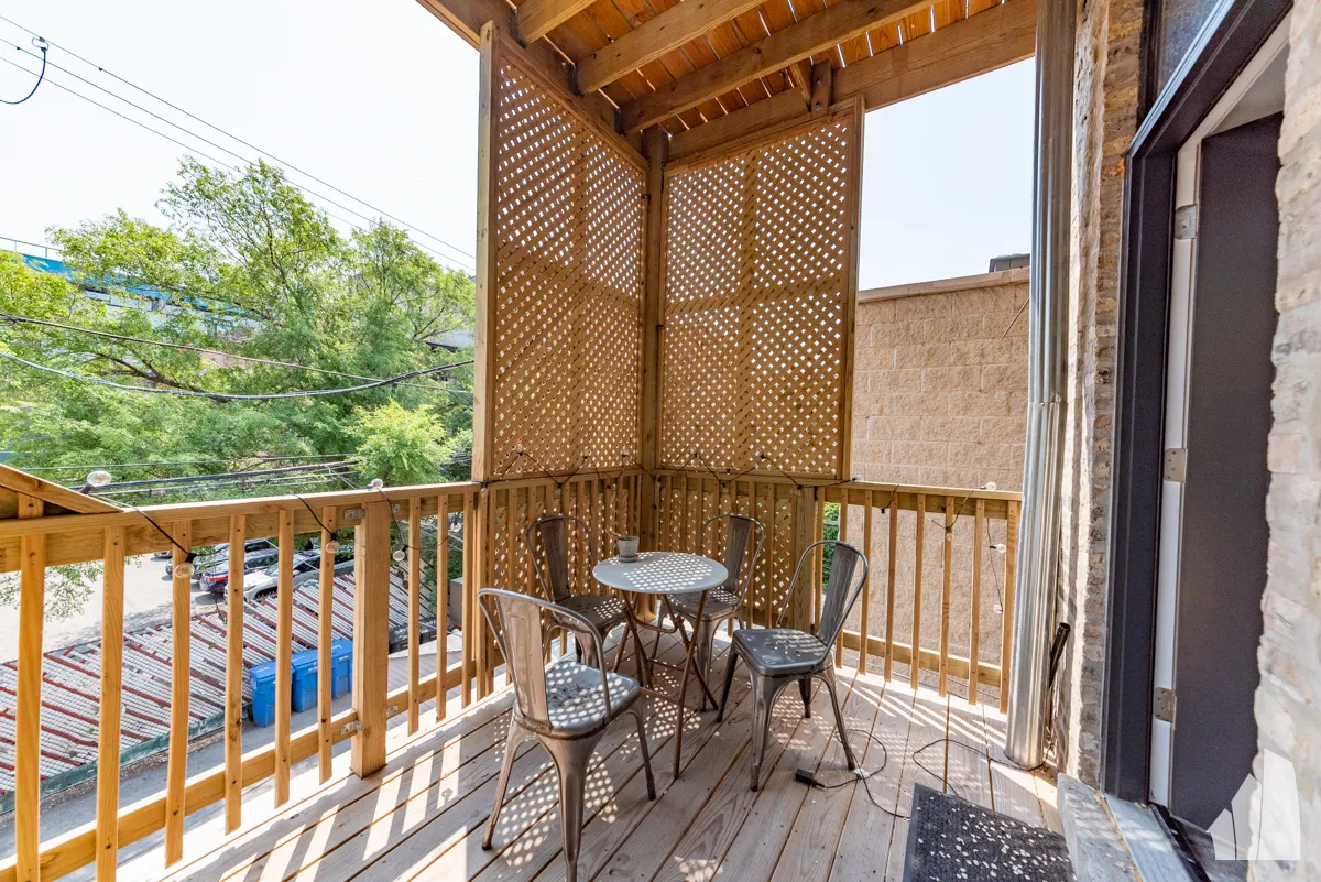 3517 N Reta Ave, ,  60657, USA 60657-unit#2R-Chicago-IL