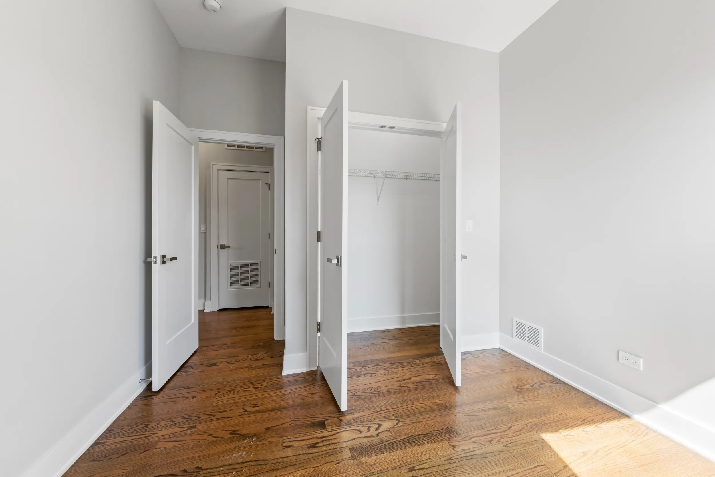 1472 W Summerdale Ave, ,  60640, USA 60640-unit#2RE-Chicago-IL