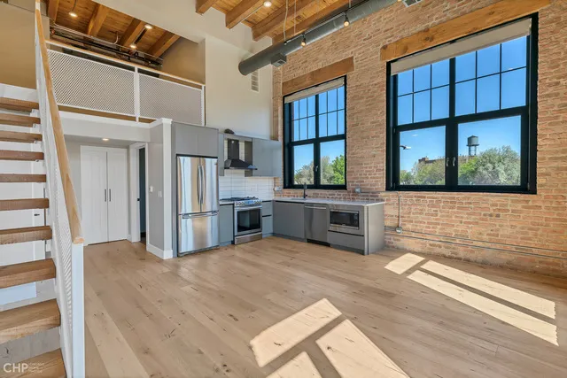 729 N Sangamon St, ,  60642, USA 60642-unit#406-Chicago-IL
