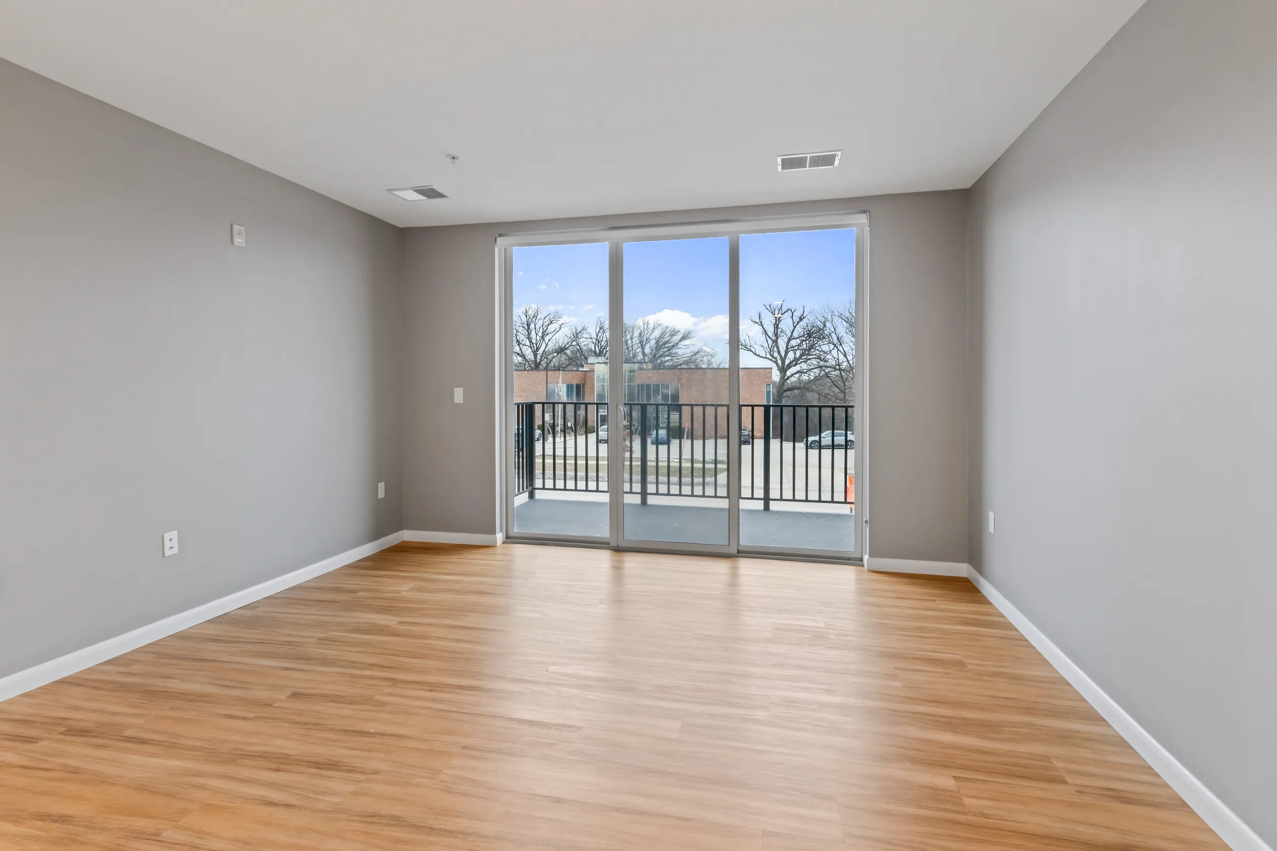 8041 W Bluemound Rd, , WI 53213, USA 53213-unit#111-Milwaukee-IL