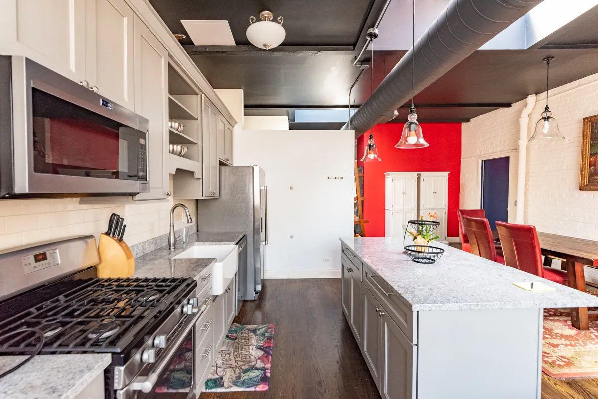 1214 W Belmont Ave, ,  60657, USA 60657-unit#2R-Chicago-IL
