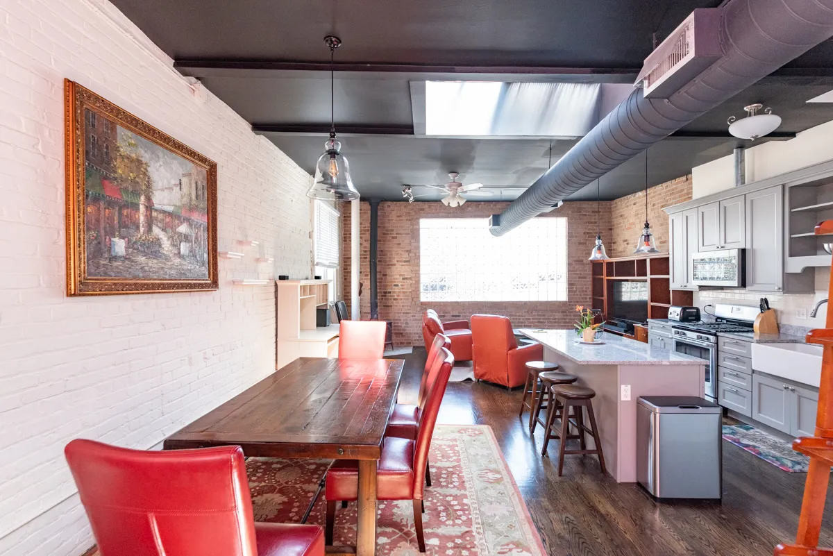 1214 W Belmont Ave, ,  60657, USA 60657-unit#2R-Chicago-IL