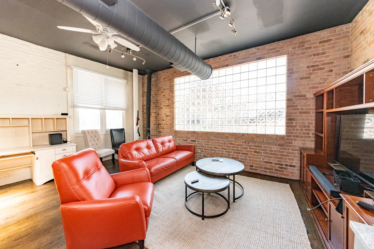 1214 W Belmont Ave, ,  60657, USA 60657-unit#2R-Chicago-IL