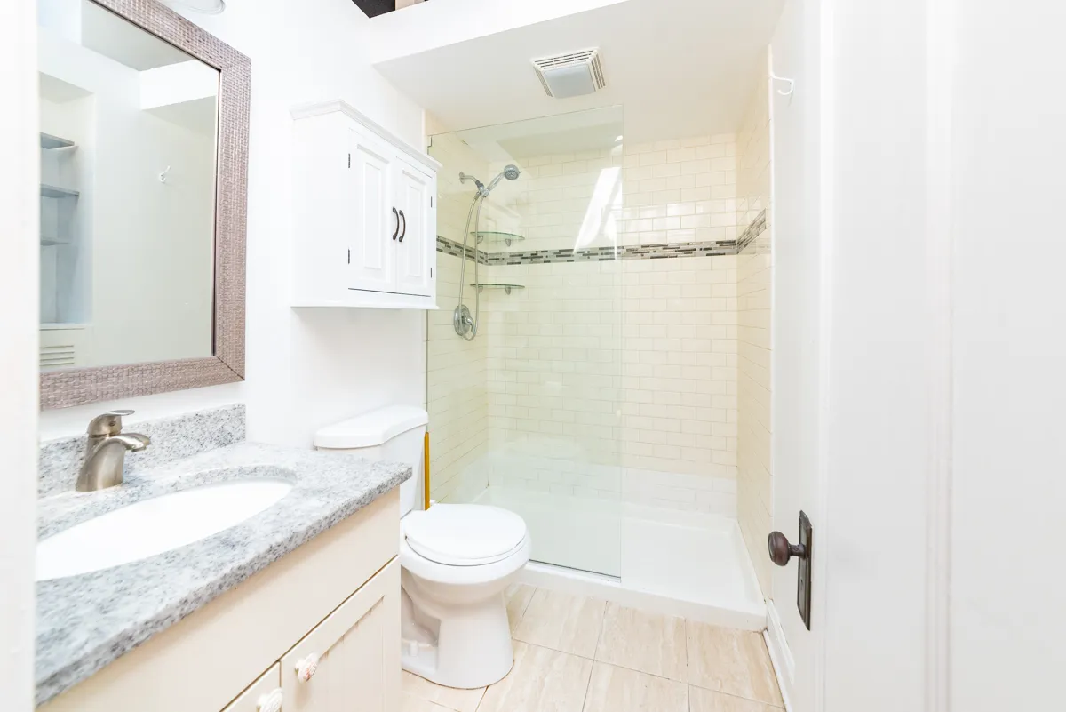 1214 W Belmont Ave, ,  60657, USA 60657-unit#2R-Chicago-IL