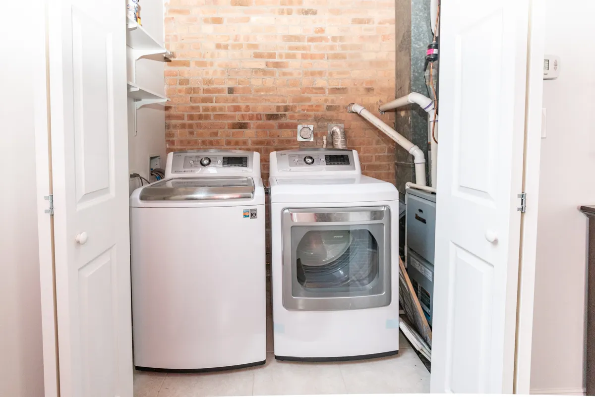 1214 W Belmont Ave, ,  60657, USA 60657-unit#2R-Chicago-IL