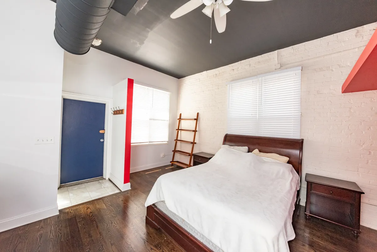 1214 W Belmont Ave, ,  60657, USA 60657-unit#2R-Chicago-IL