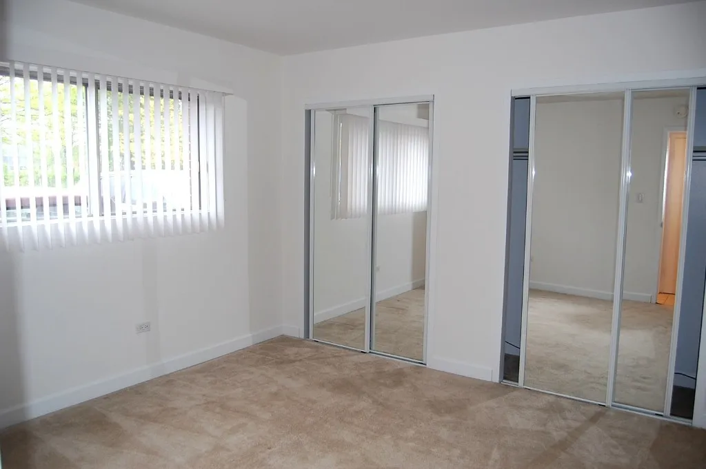 150 E Lake St, ,  60126, USA 60126-unit#04B-Elmhurst-IL