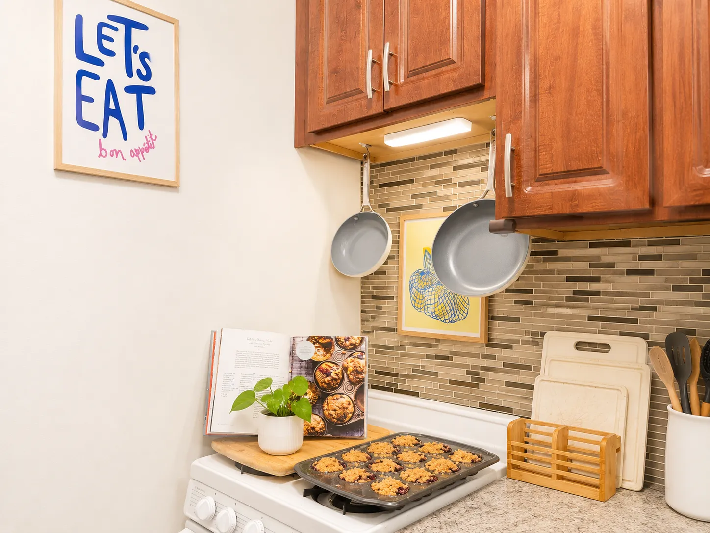 658 W Oakdale Ave, , 60657, USA 60657-unit#2C-Chicago-IL