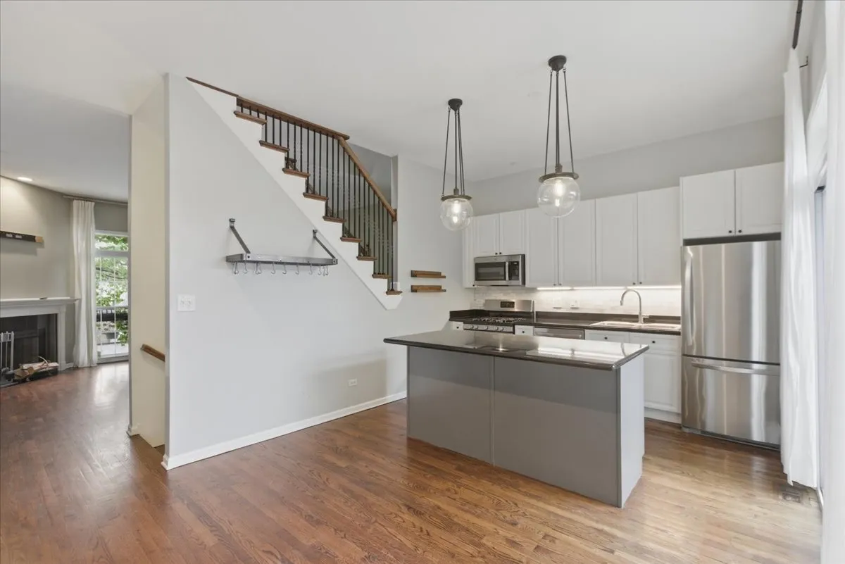745 N Wood St, ,  60622, USA 60622-unit#TH-Chicago-IL