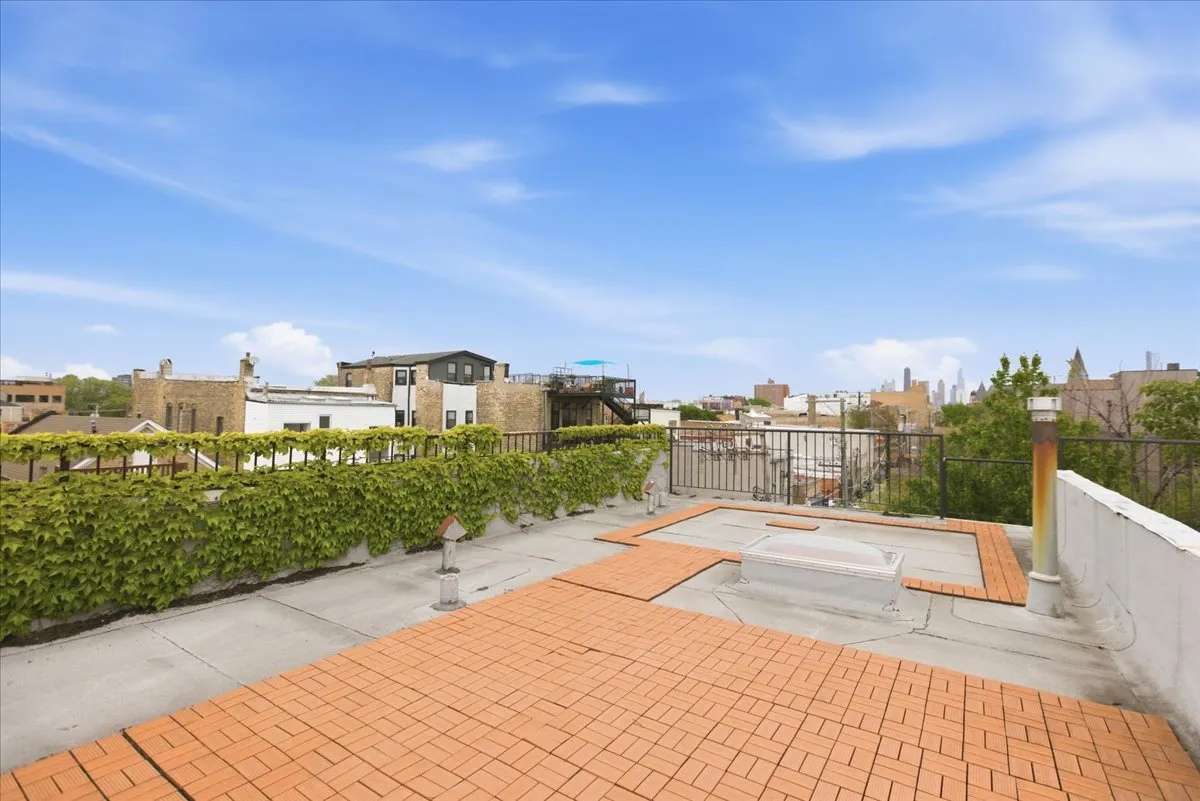 745 N Wood St, ,  60622, USA 60622-unit#TH-Chicago-IL
