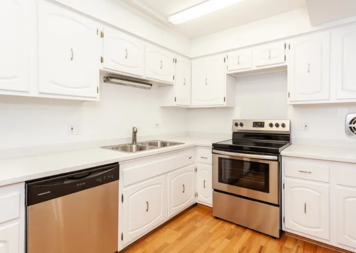 4334 N Clarendon Ave, ,  60613, USA 60613-unit#209-Chicago-IL
