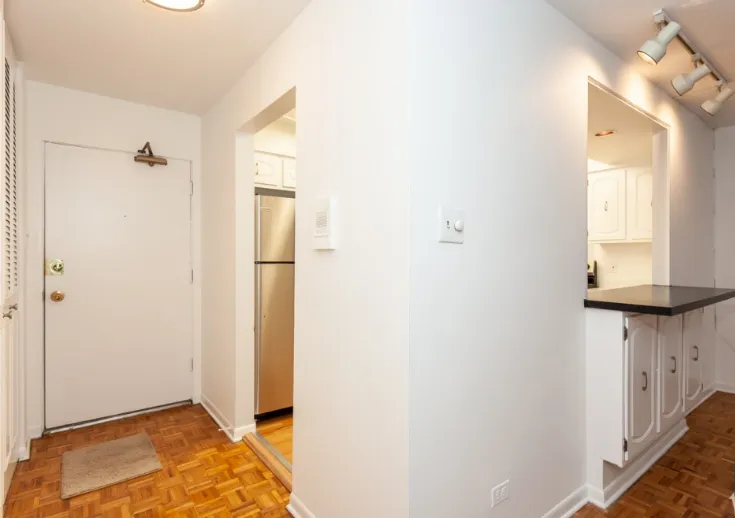 4334 N Clarendon Ave, ,  60613, USA 60613-unit#209-Chicago-IL