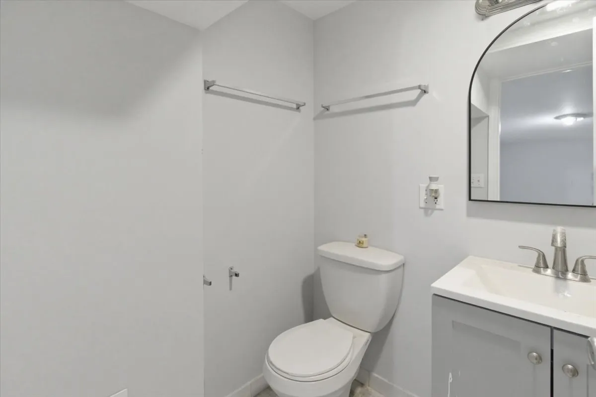 910 W Gunnison St, ,  60640, USA 60640-unit#Garden-Chicago-IL