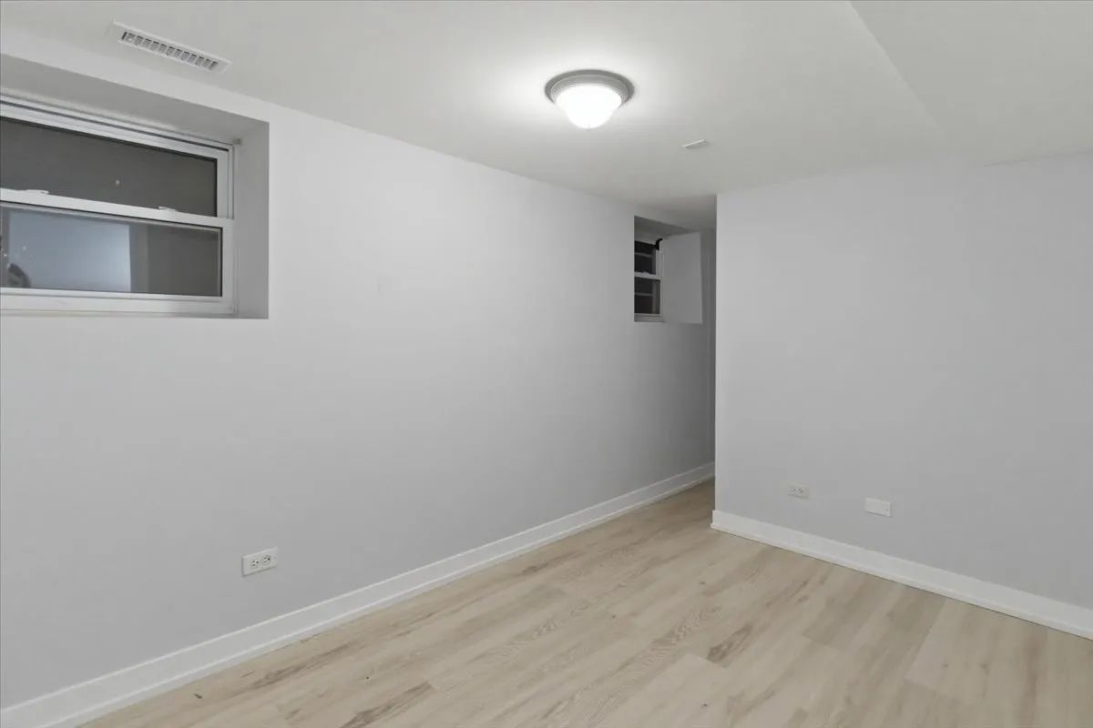 910 W Gunnison St, ,  60640, USA 60640-unit#Garden-Chicago-IL