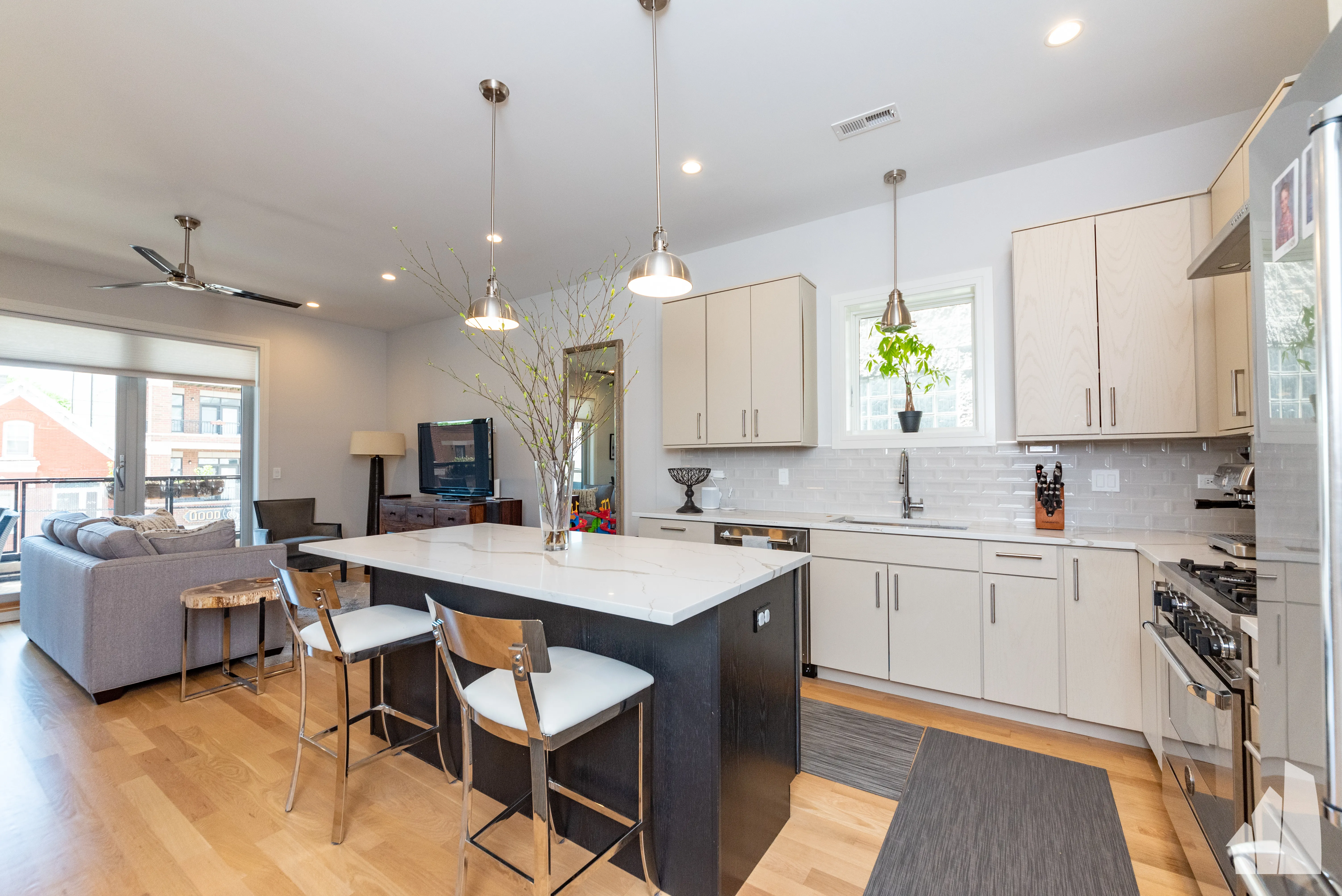 3049 N Clybourn Ave, , 60618, USA 60618-unit#1-Chicago-IL