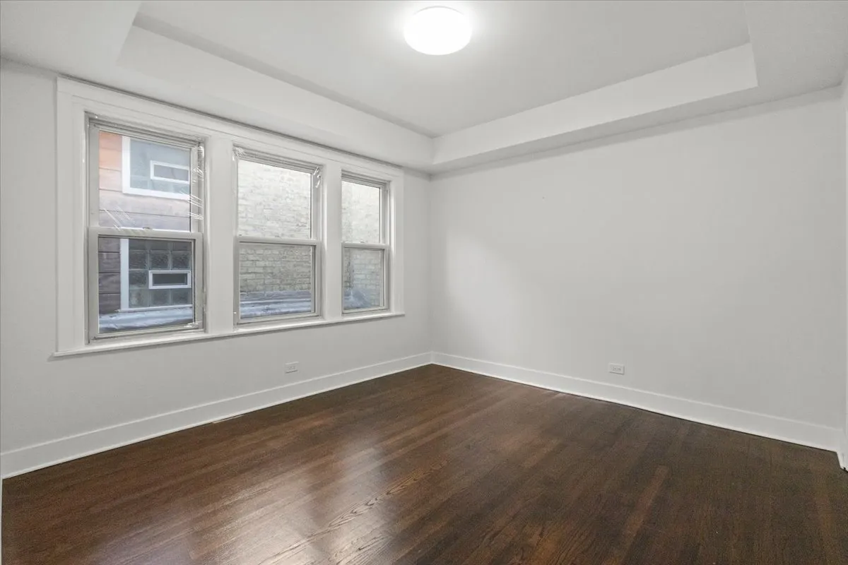 5742 N Milwaukee Ave, , 60646, USA 60646-unit#2A-Chicago-IL