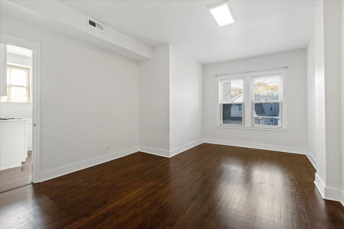 5742 N Milwaukee Ave, , 60646, USA 60646-unit#2A-Chicago-IL