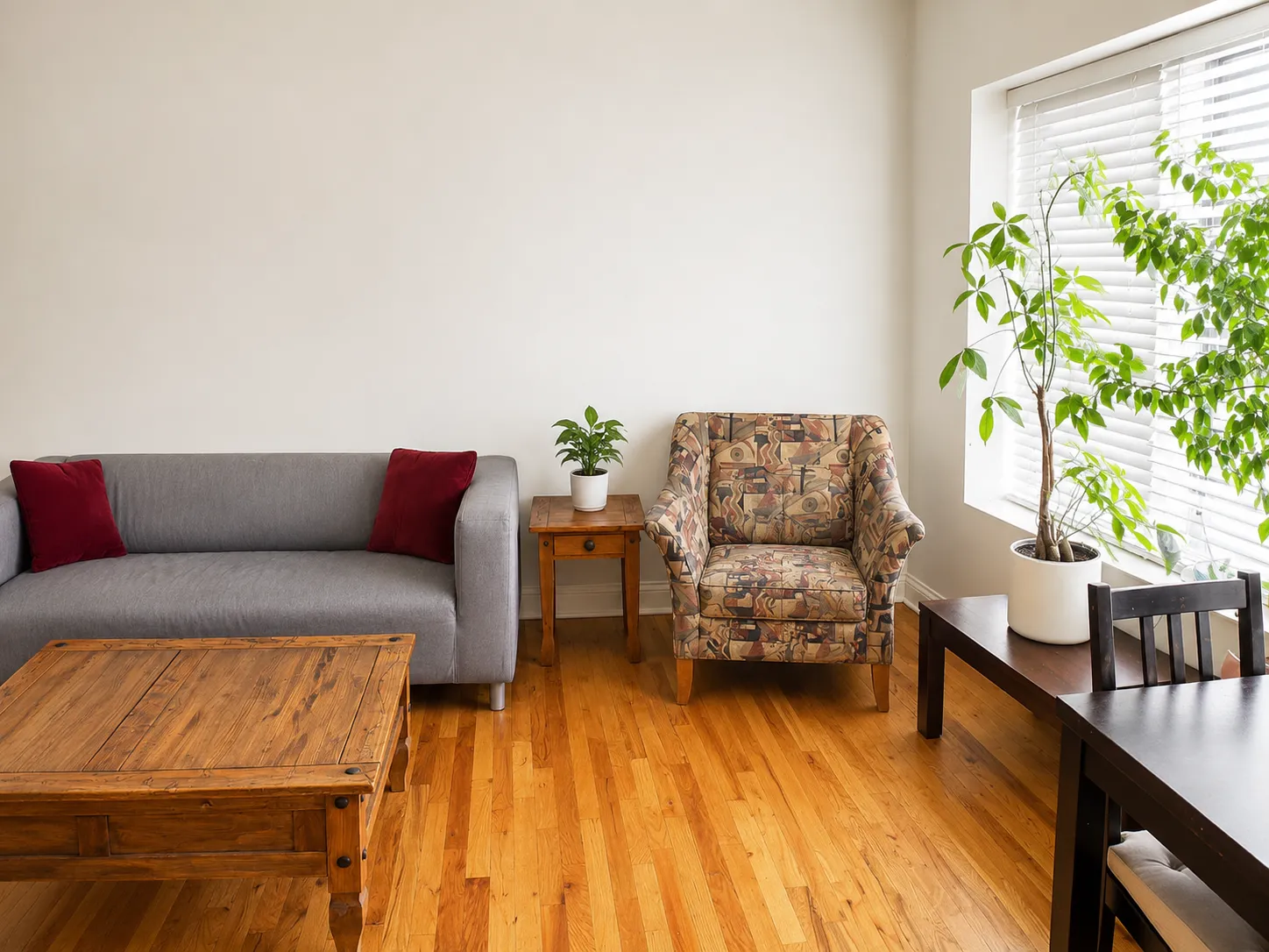 3040 N Milwaukee Ave, , 60618, USA 60606-unit#2R-Chicago-IL