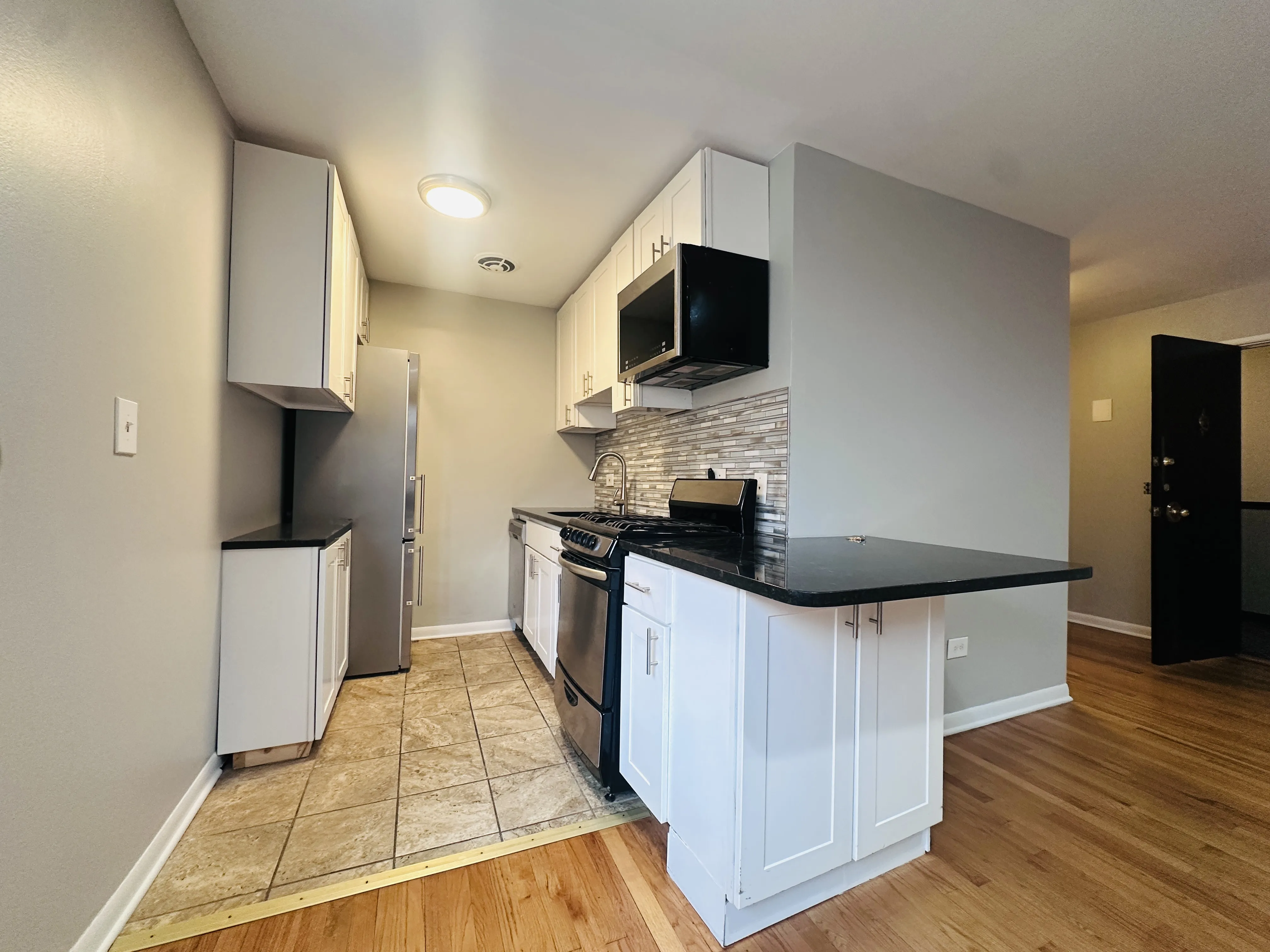 541 W Oakdale Ave, , 60657, USA 60657-unit#314-Chicago-IL