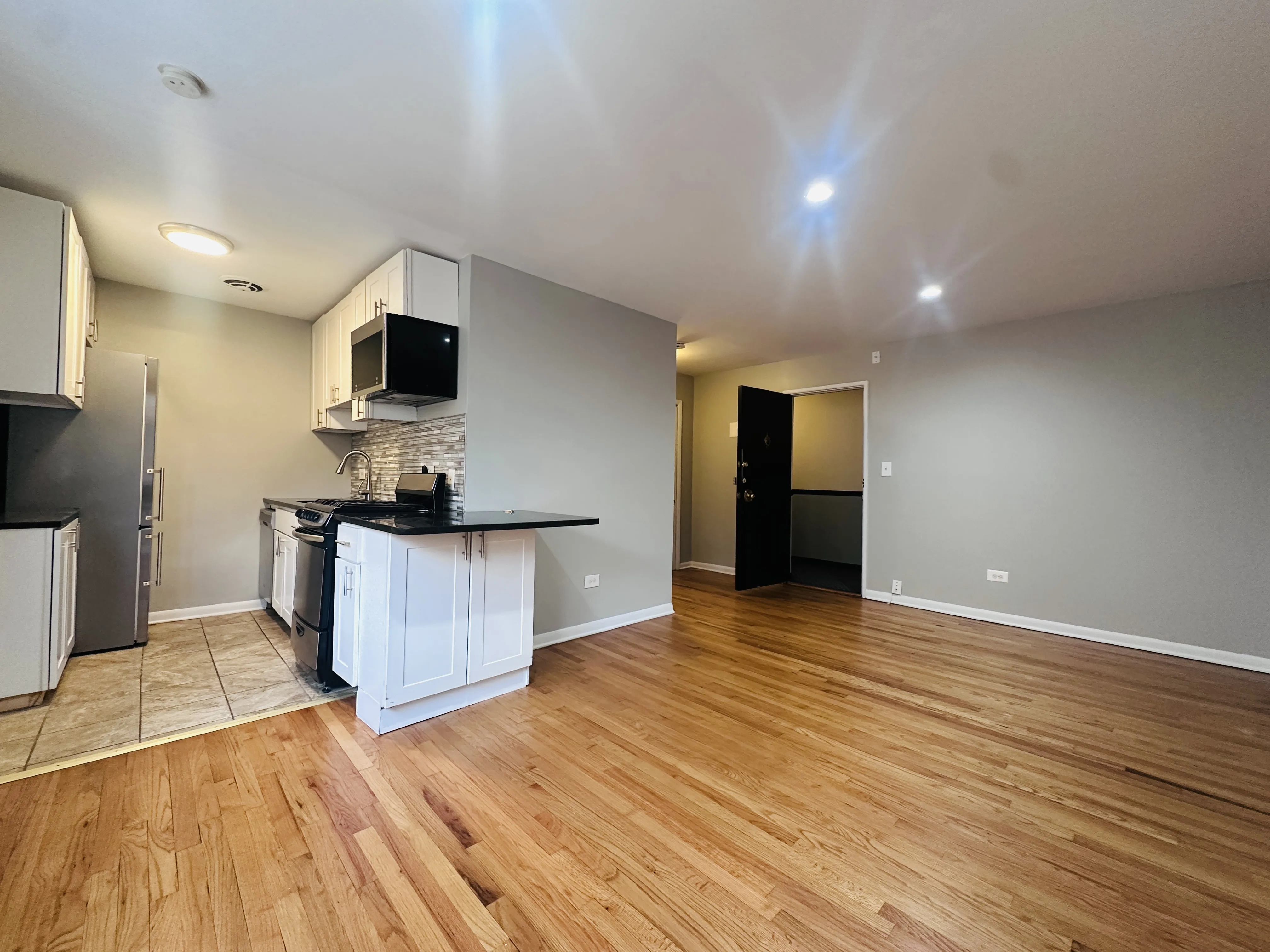 541 W Oakdale Ave, , 60657, USA 60657-unit#314-Chicago-IL